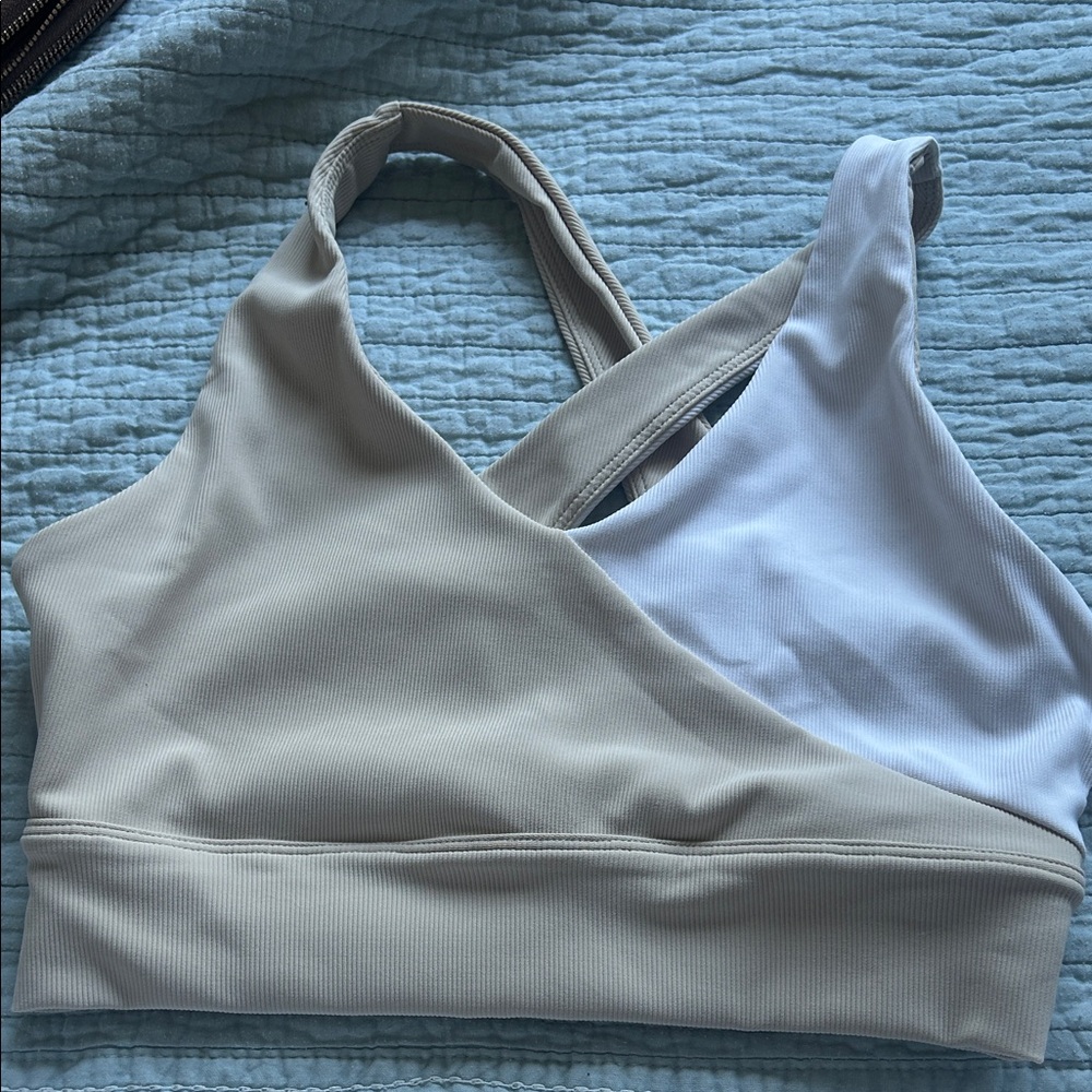 Wilo Two-Tone Women's sports bra